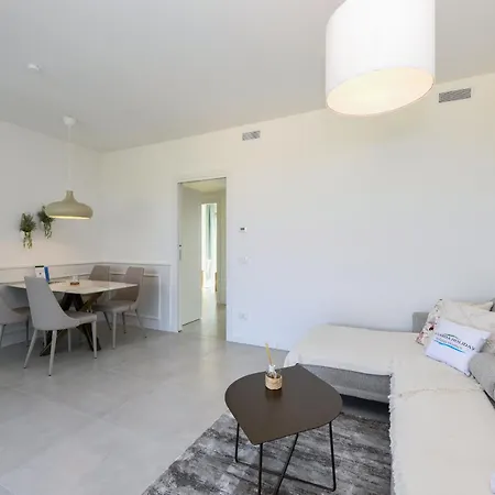 Katya Superior - Mgh A2 13 Apartment